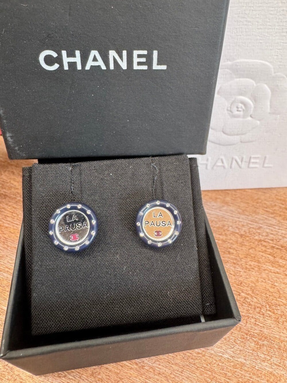6228 - Chanel La Pausa Earrings - Limited - NIB